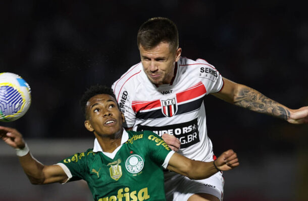 MAIO - O Palmeiras estreia na Copa do Brasil. O adversário: Botafogo-SP. Após uma vitória nos últimos minutos por 2 a 1 no Allianz Parque, Verdão segura o empate sem gols em Ribeirão Preto e avança na competição. - Foto: Cesar Greco/Palmeiras