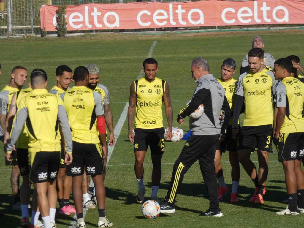 Flamengo finaliza preparação para quarta rodada da Libertadores