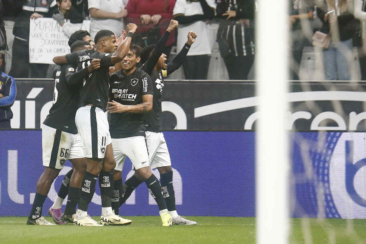 Atuações do Botafogo contra o Corinthians: jogou como time grande!