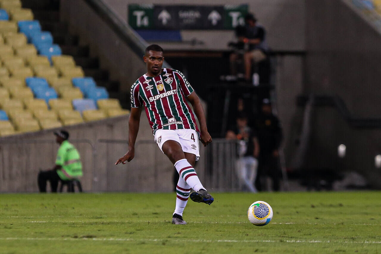 Fluminense quer a permanência do zagueiro Marlon - Foto: Marcelo Gonçalves/Fluminense
