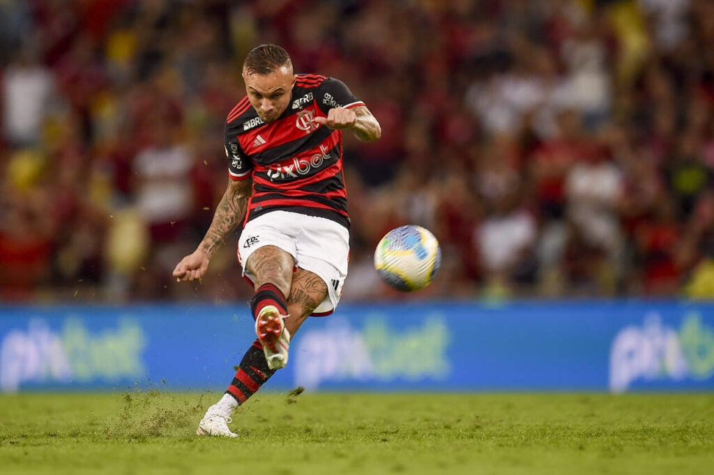 Everton Cebolinha está de volta ao Flamengo