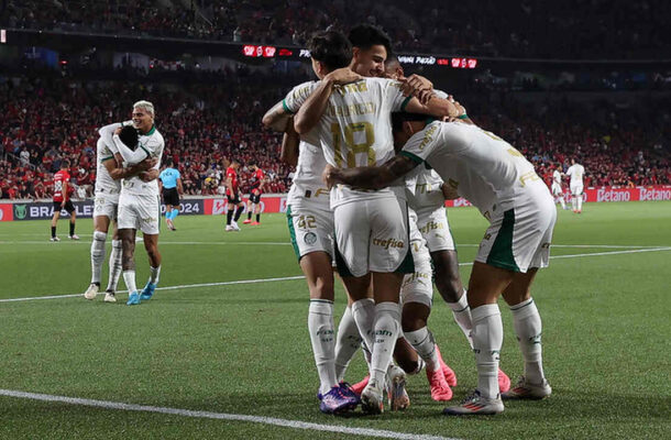 No mês, o Alviverde entrou em campo quatro vezes e venceu todos os seus compromissos. O Palmeiras triunfou diante do Athletico Paranaense (2 a 1), Criciúma (5 a 0), Vasco (1 a 0) e Atlético-MG ( 2 a 1) - Foto: Cesar Greco/Palmeiras