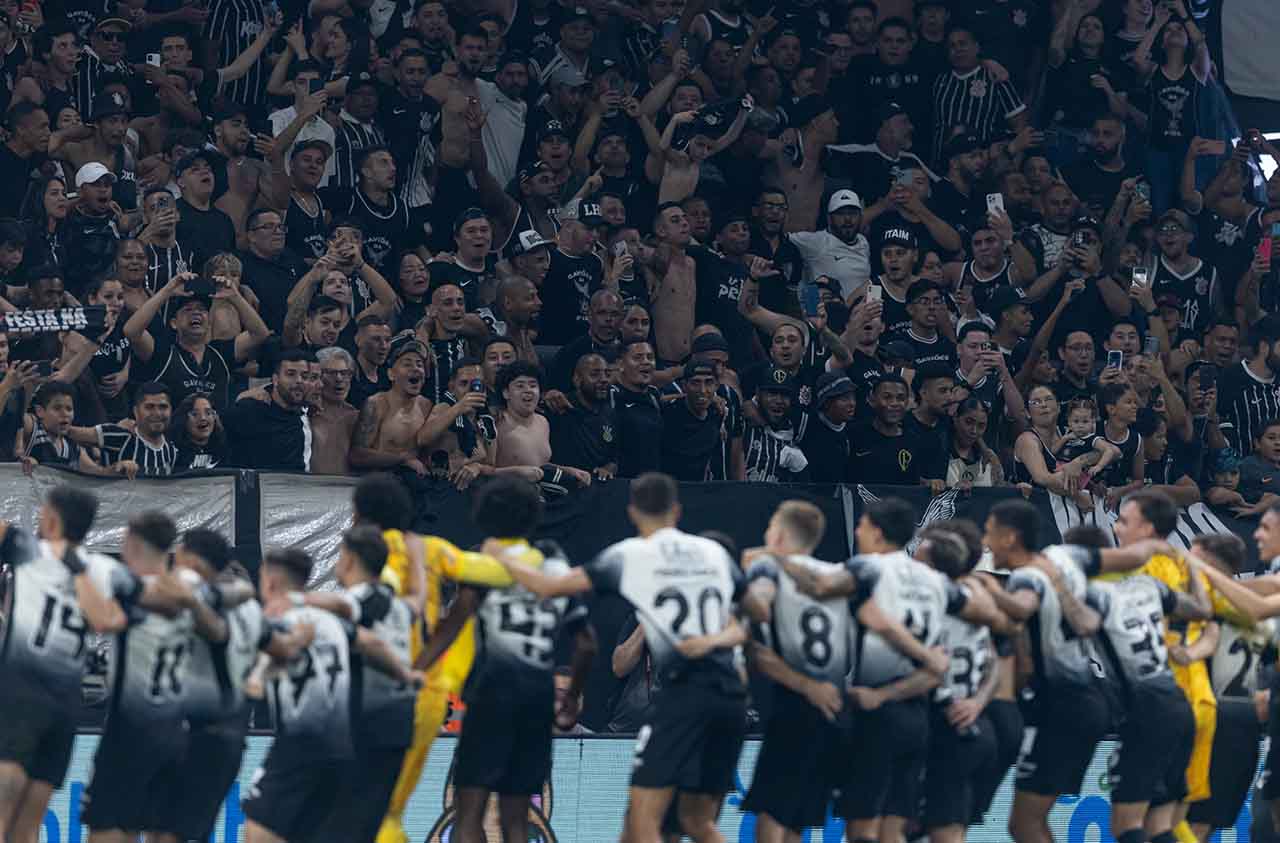 Corinthians terá estádio lotado contra o Cruzeiro - Foto: Rodrigo Coca/Agência