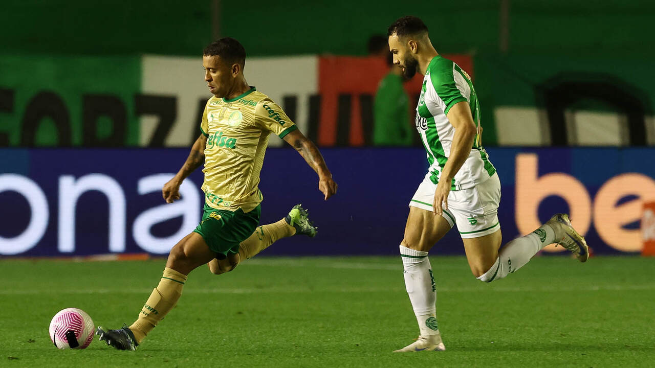 Palmeiras tem dois suspensos contra o Fortaleza