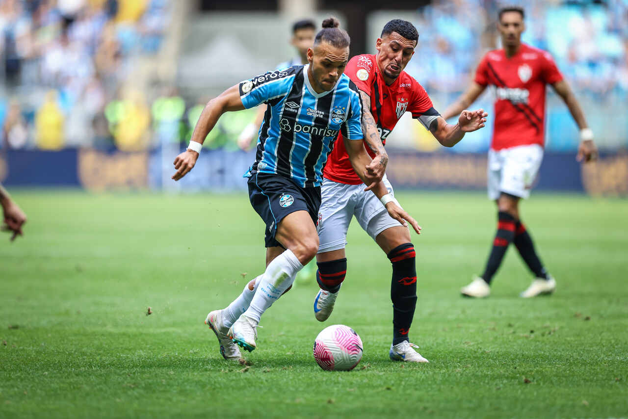 Braithwaite tem bom índice de participação nos gols do Grêmio