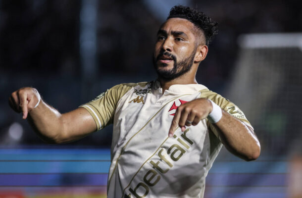 O que restava era a tentativa de se classificar à Libertadores pelo Brasileirão. No fim do mês, o Vasco conseguiu se recuperar com duas vitórias em São Januário: contra Bahia e Cuiabá. Foto: Dikran Sahagian/Vasco