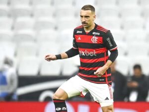 Zagueiros do Fla avaliam mudanças na defesa com Filipe Luís