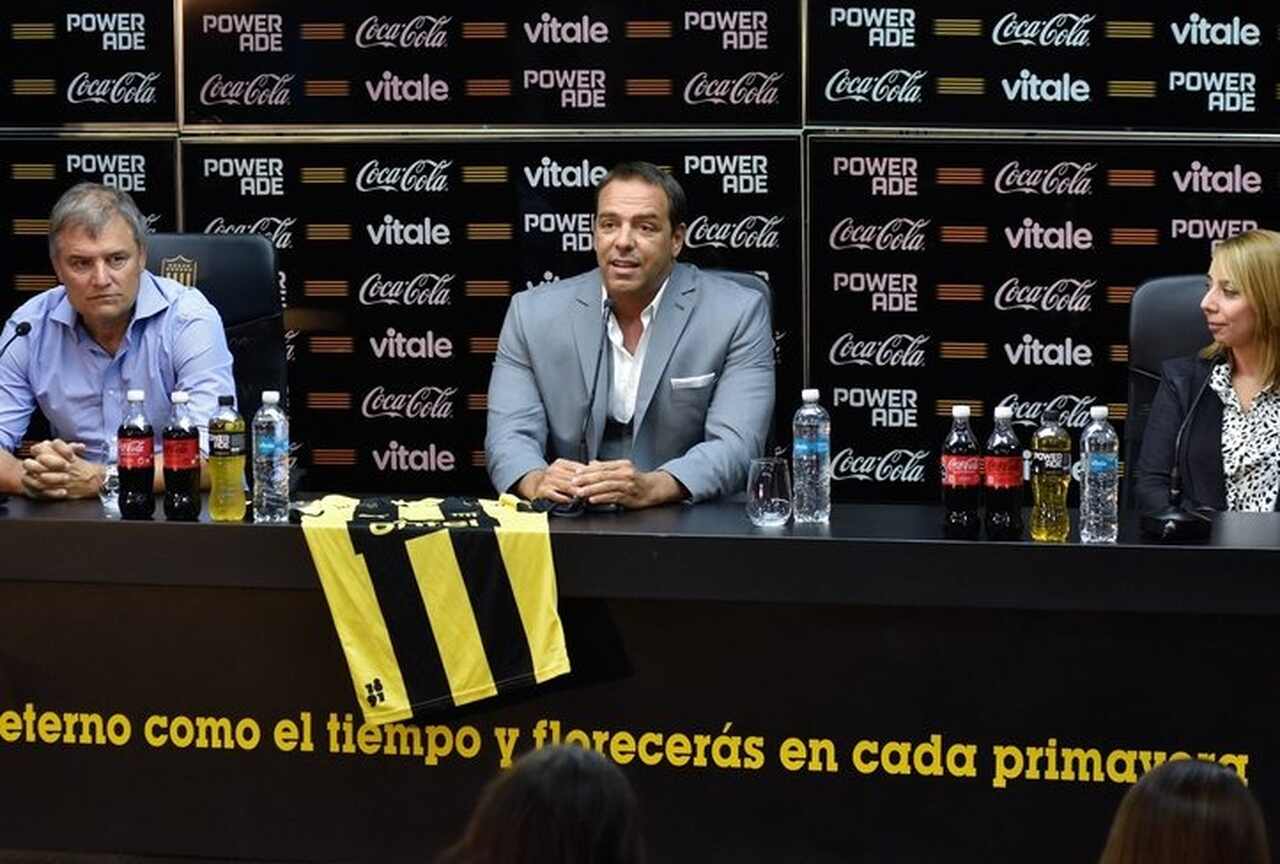 Peñarol não abre mão de sua torcida. Decisão será do governo uruguaio