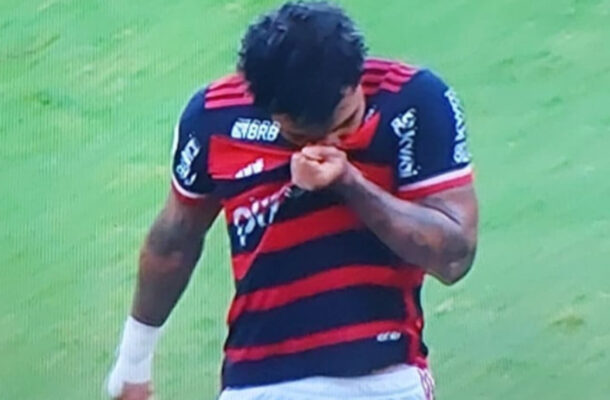 GABIGOL  - Lutou bastante no primeiro tempo, mas não conseguiu muito sucesso, exceto uma finalização pra fora. Porém, na etapa final, fez o seu gol, o último com a camisa do Flamengo, de número 161. Sua nota na partida é 6,5, mas, pela sua participação em 307 jogos, com 161 gols, e 13 títulos, merece NOTA 10 -  Foto: Marcelo Cortes/Flamengo