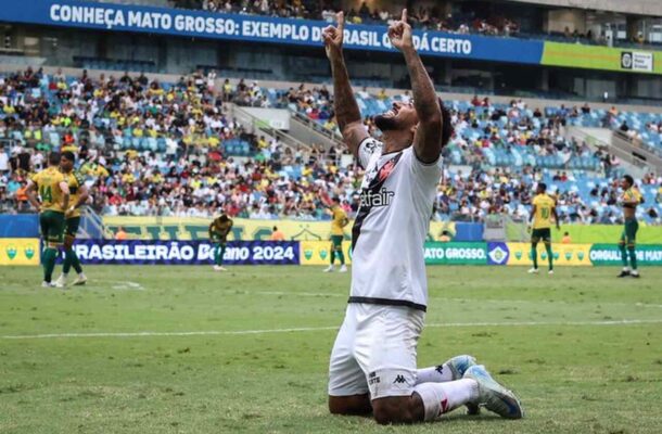 Paulinho, machucado desde janeiro, voltou para os dois jogos derradeiros. Foto: Dikran Sahagian/Vasco